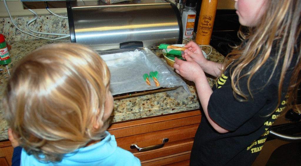 kids st patricks day ideas, kids st pattys day treats, kids candy coated pretzels,