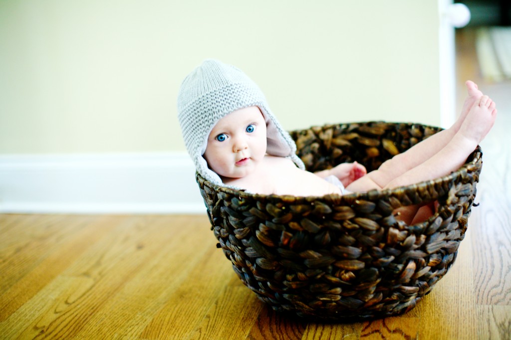 baby photography ideas, baby basket photo prop, 