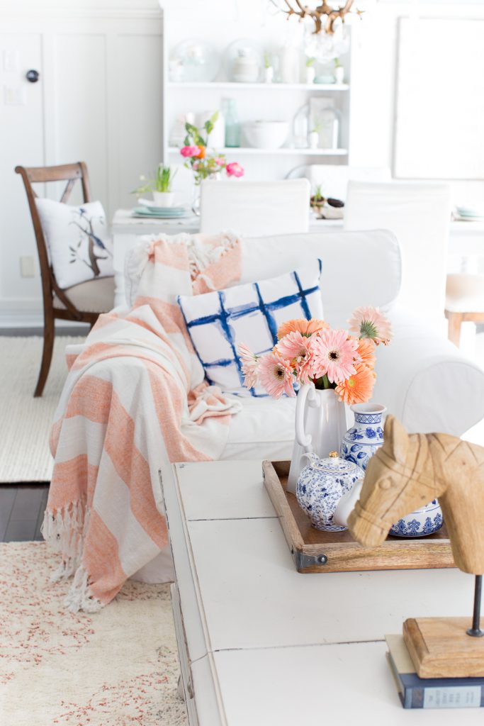 White Family Room with Paxton area rug from Mohawk Home