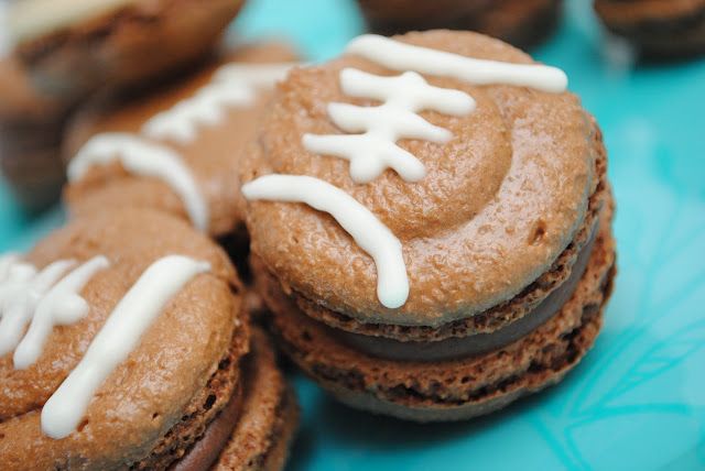 Labor Day, Holiday recipe, Pinterest Inspiration, Dessert, tailgating, footbal macarons