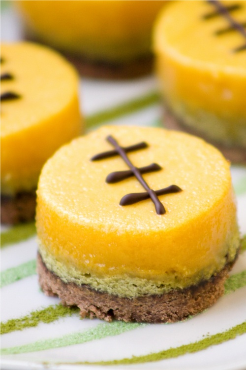 Labor Day, Holiday recipe, Pinterest Inspiration, Dessert, football dessert bar, ailgating