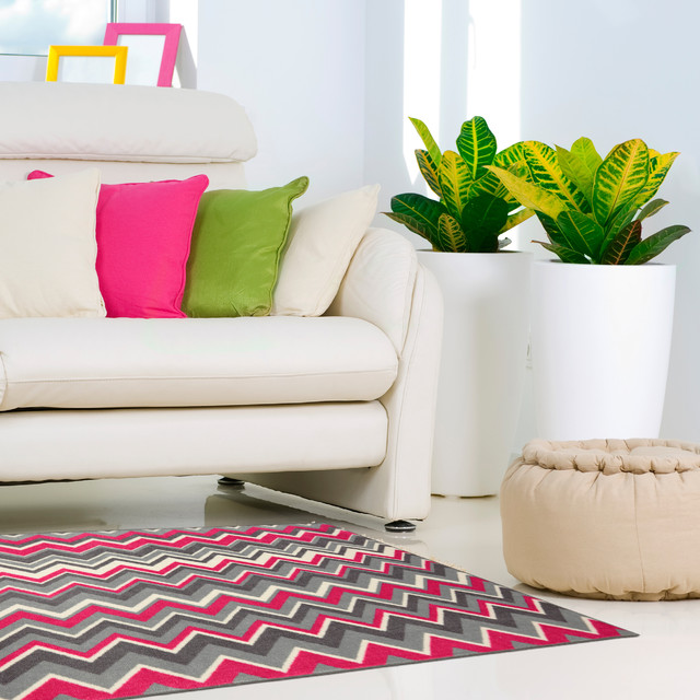 Mohawk Home Ziggidy Rug in Pink