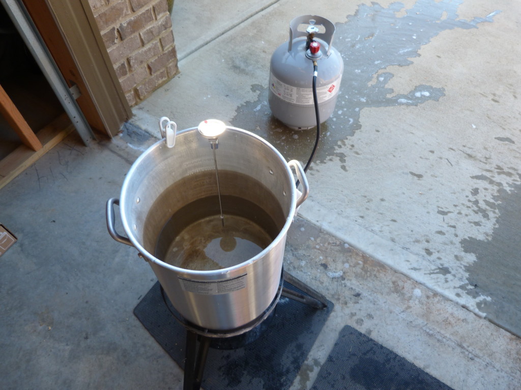 heating water, beer brewing, home brewed beer, beer brewing supplies, cream ale, beer extract kit, 