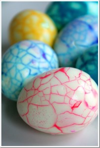 crackle eggs - Easter Egg dying - DIY - Crafts - Mohawk Homescapes