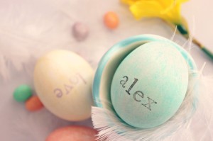 stamped eggs - Easter Egg dying - DIY - Crafts - Mohawk Homescapes
