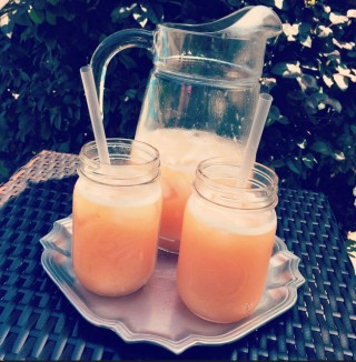 Roasted Georgia Peach Lemonade - Summer recipe - Mohawk Homescapes - Georgia peaches
