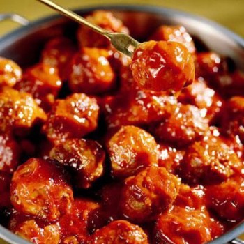 Food - Tailgate - Wings - Home - Game - Day - Appetizer - Mohawk Homescapes - southernliving.com