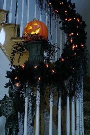 Mohawk - Homescapes - Halloween - Scary - Decorate - Ideas - October - littleantdesign.blogspot.ca 