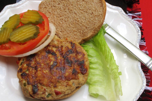 Turkey-Burger-with-Sun-Dried-Tomatoes-and-Feta-Cheese