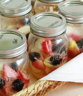 sangria_in_a_jar