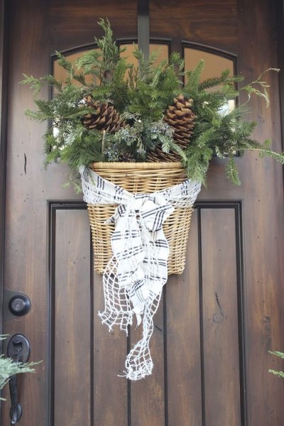 Winter Wreaths - DIY winter wreath ideas - crafts - Mohawk Home - designindulgence.blogspot.com
