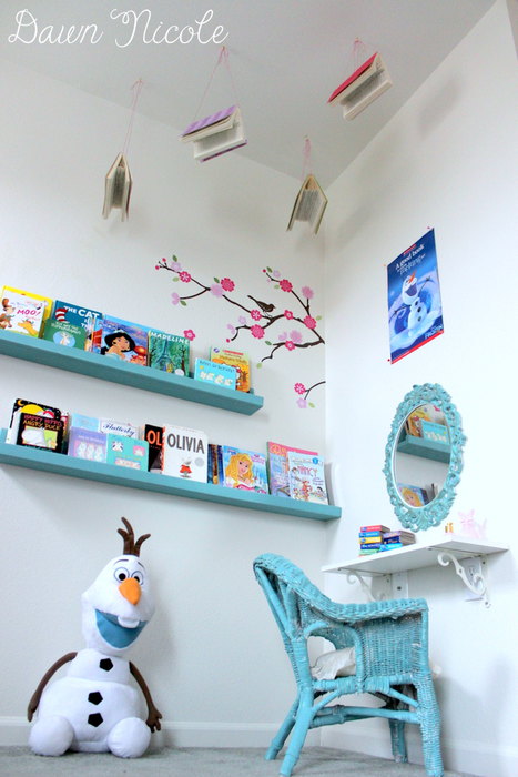 Brag-Worthy Book Nooks | Karen Cooper | Dogs Don't Eat Pizza | Dawn Nicole Designs | Mohawk Homescapes