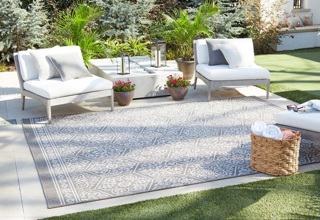 Oasis Nauset Silver Outdoor Rug