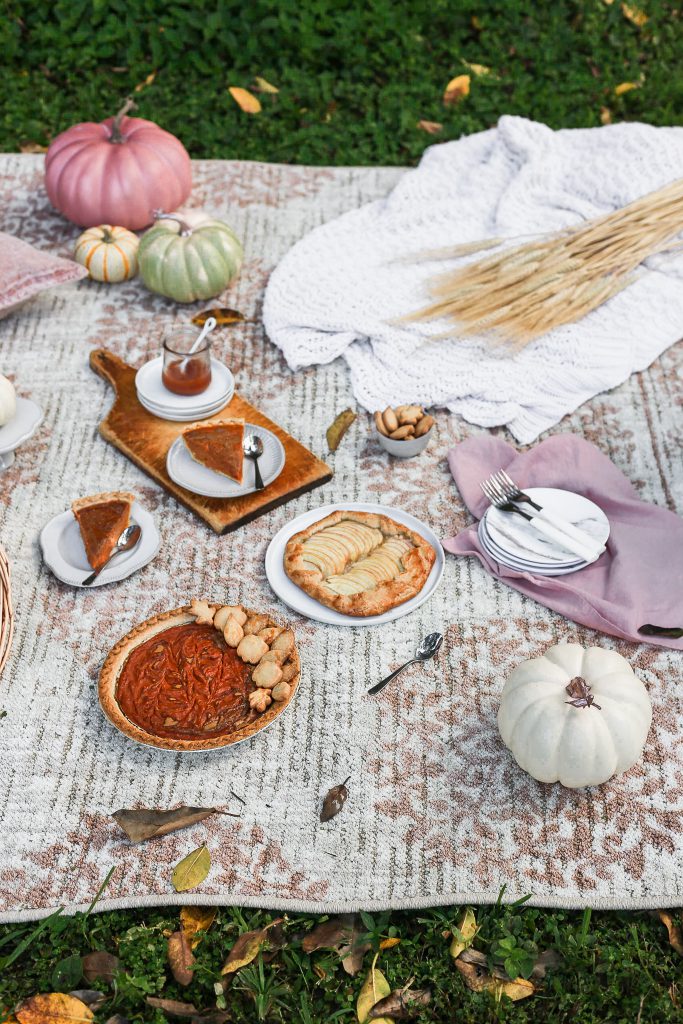 fall picnic and pumpkin pie recipe