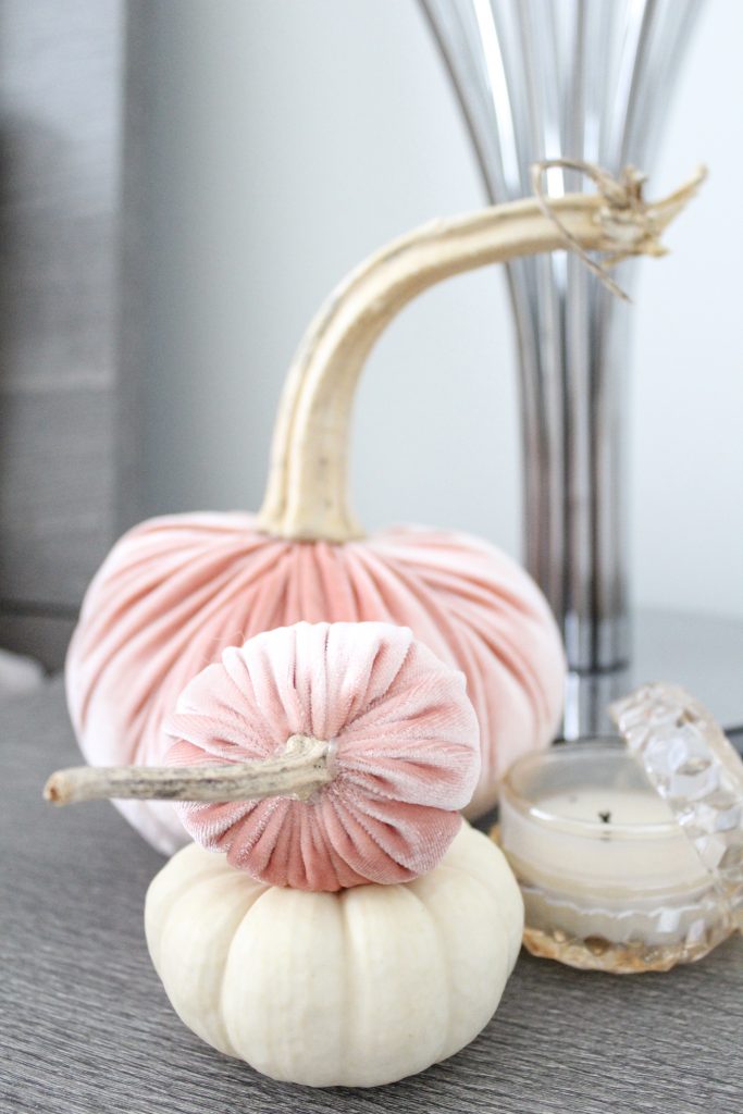 Fall inspired accessories for the master bedroom refresh
